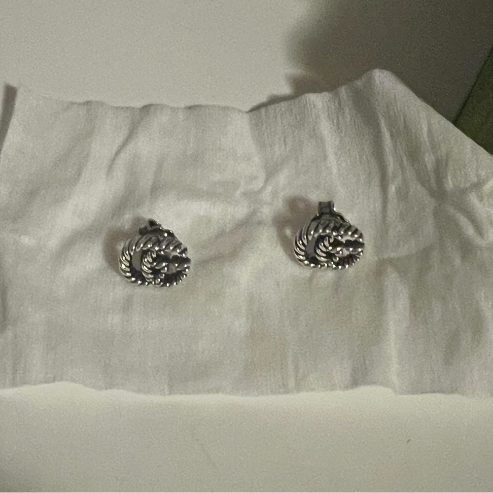 Gucci earrings studs